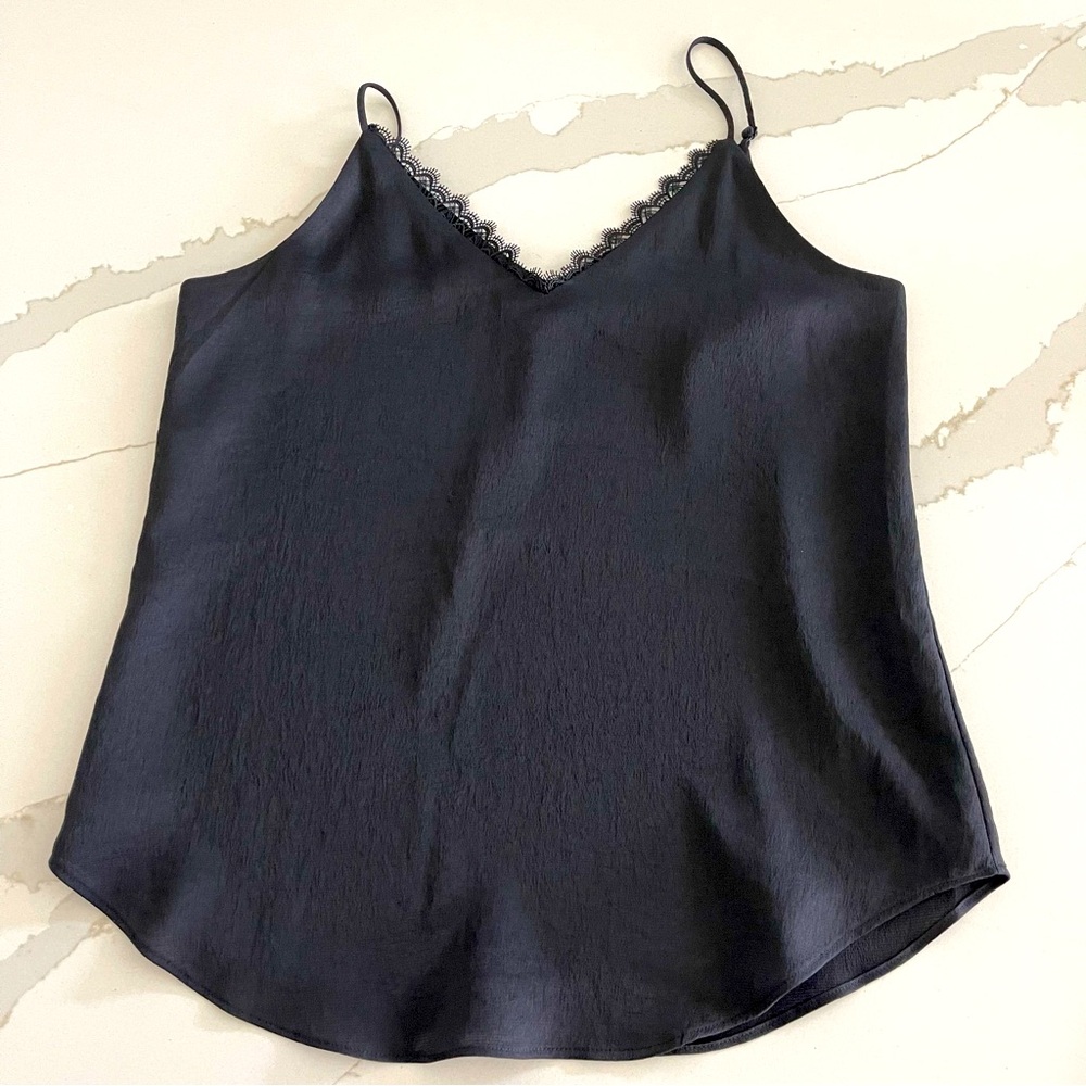 Express Lace Trim V-Neck camisole size XS